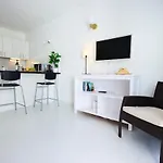 Luz, Calma Y Sabor Manriqueno En Matagorda Appartement