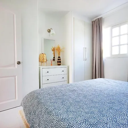 Luz, Calma Y Sabor Manriqueno En Matagorda Los Pocillos