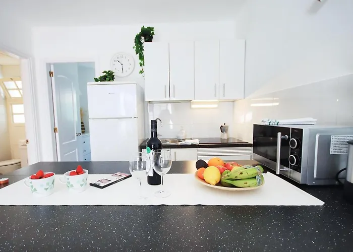 Luz, Calma Y Sabor Manriqueno En Matagorda Los Pocillos